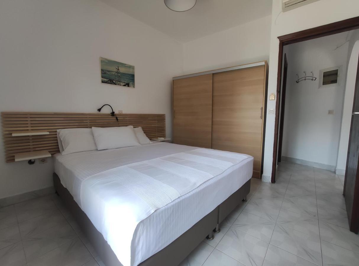 Para Thin Alos Inn Неос-Мармарас Экстерьер фото