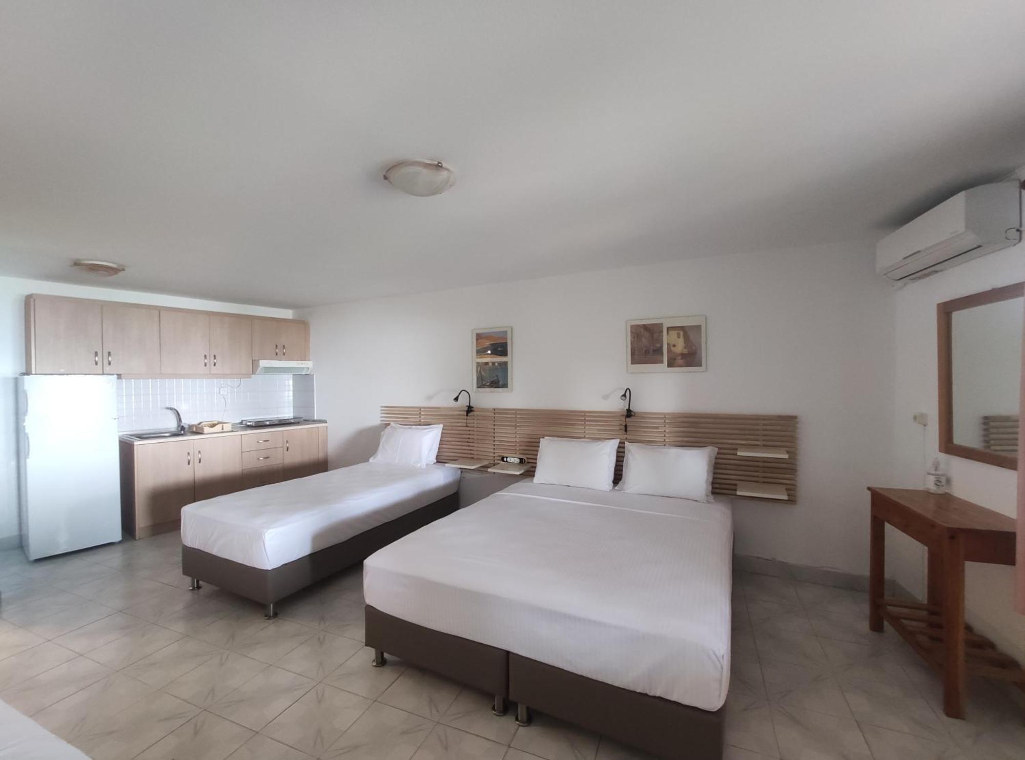 Para Thin Alos Inn Неос-Мармарас Экстерьер фото