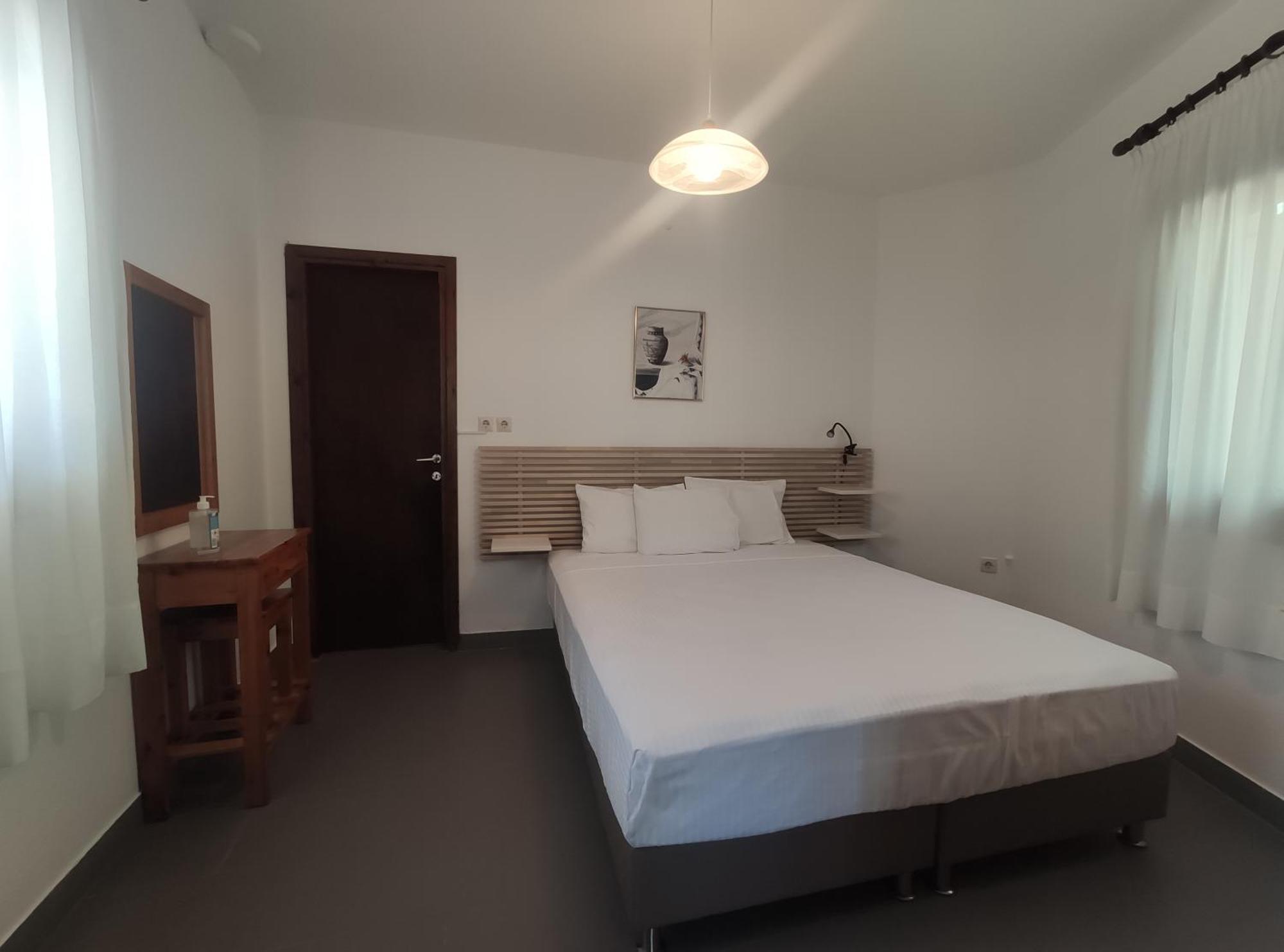 Para Thin Alos Inn Неос-Мармарас Экстерьер фото